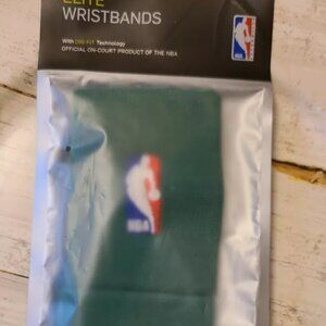 Nike 1 pair of green Elite Wristbands NBA With Dri Fit Technology Wristbands A1